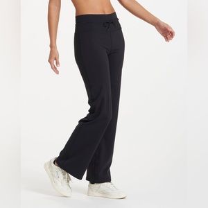Vuori Daily Wideleg Pants
